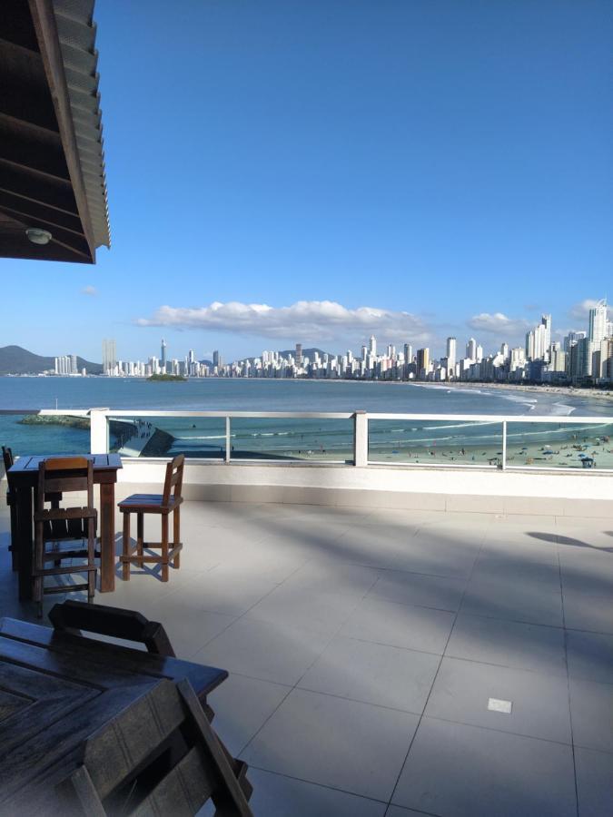 Um Com Piscina Frente Mar * Balneário Camboriú